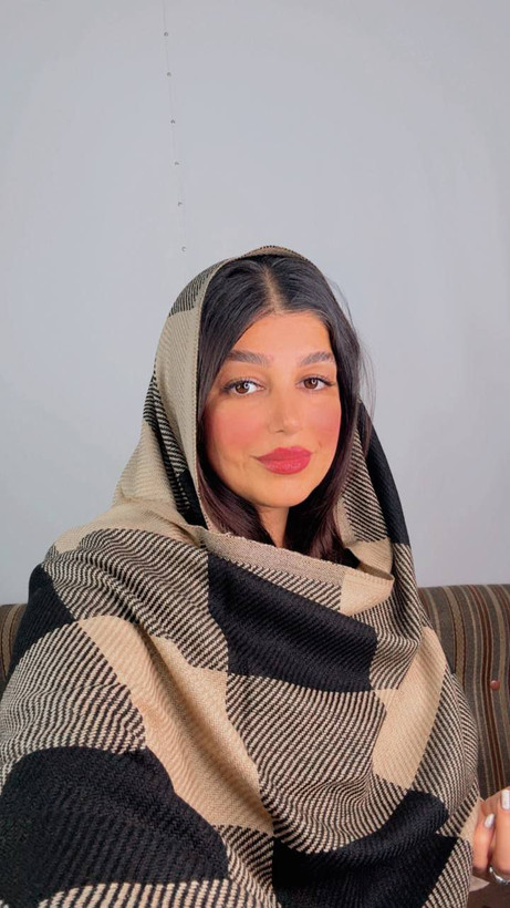 شال بافت با رنگبندی جذاب