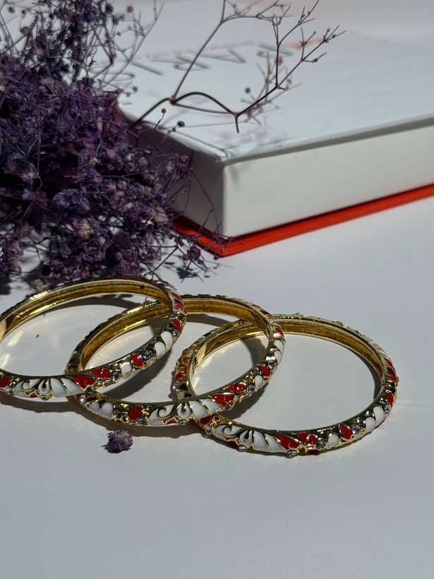 دستبند میناکاری طرح شب یلدا و دانه های انار